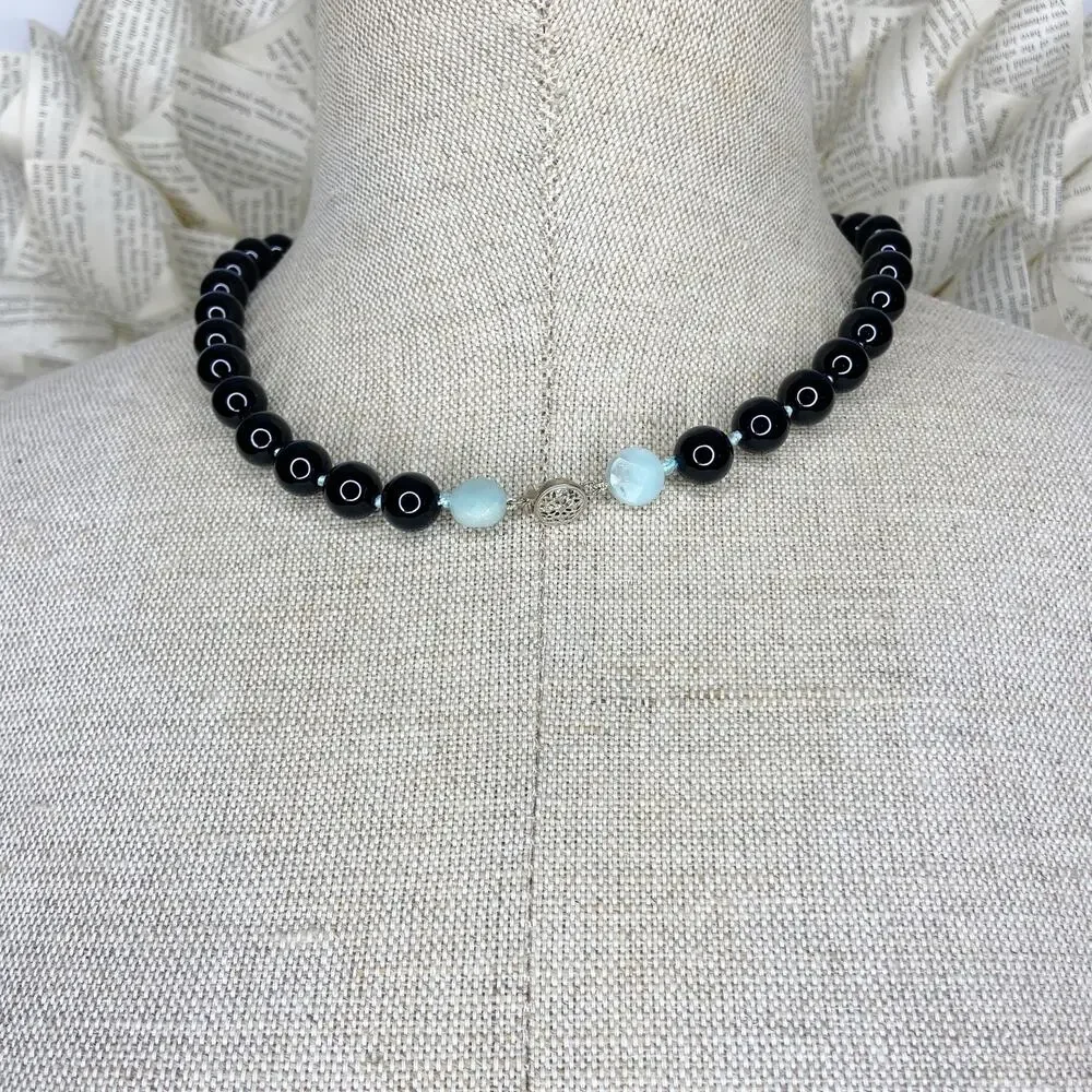 Black & Blue Ombre Focal Bead Necklace